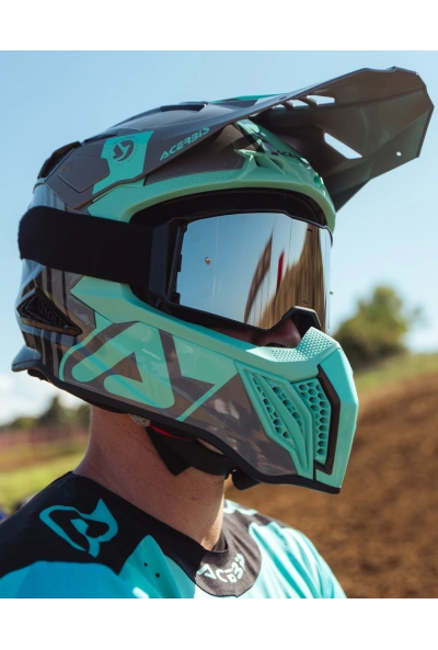 Motocross helmets from A to Z: a ??selection guide for beginners and advanced riders