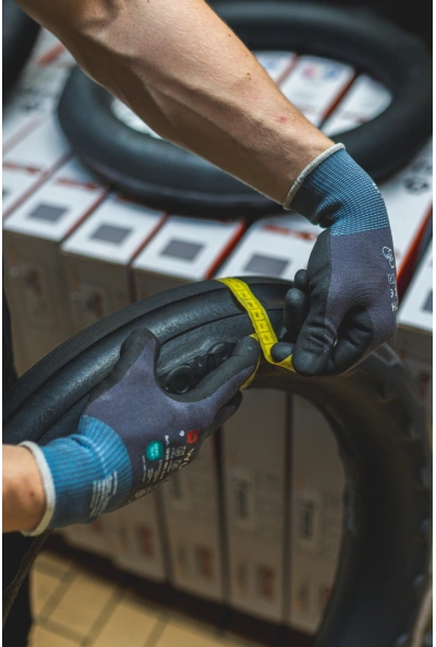 A nerve-free motocross tire: how to properly mount and remove it